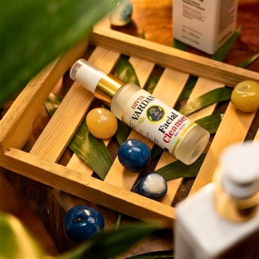 Divya vardan Facial Cleanser